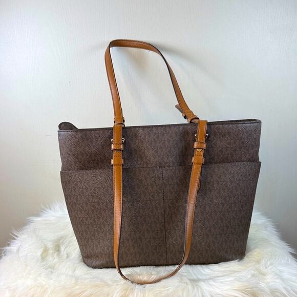 Michael Kors Bedford Tote Bag - Picture 2 of 13